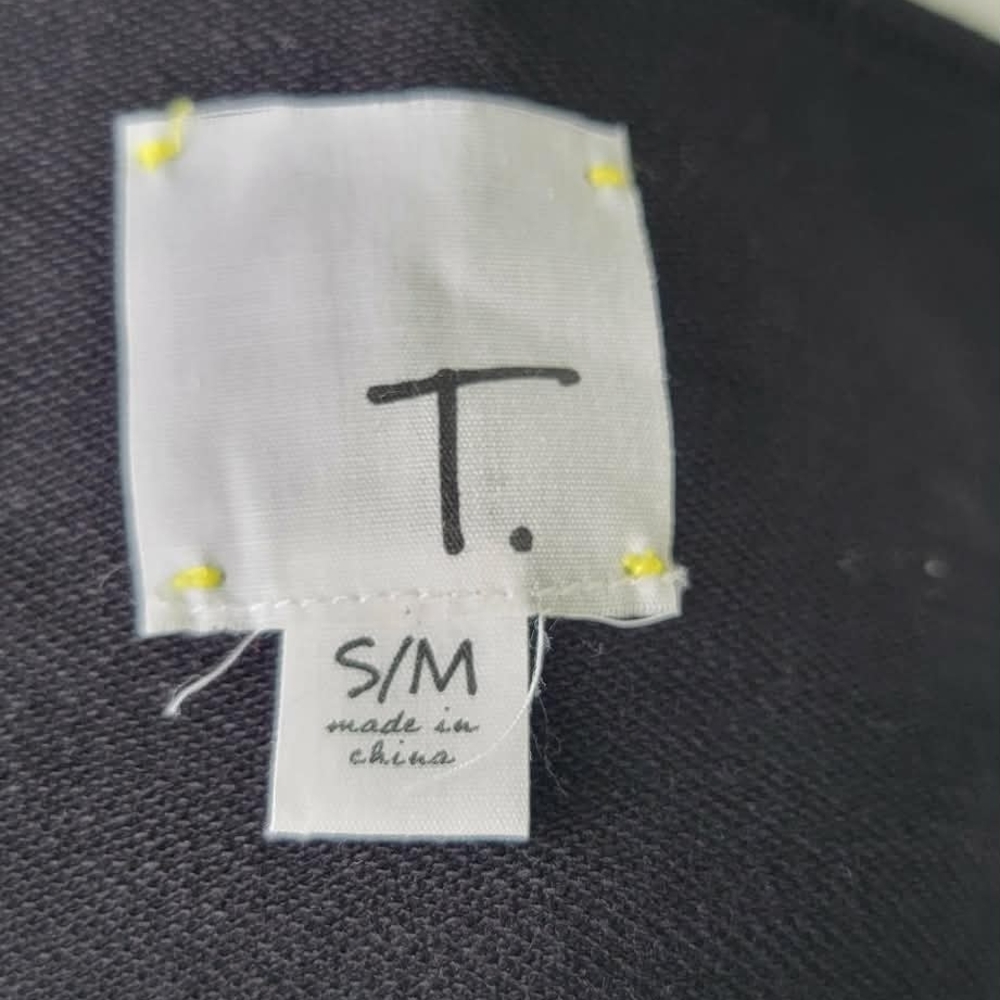 Capital T boxy cropped sweatshirt grunge minimalist - Picture 3 of 8